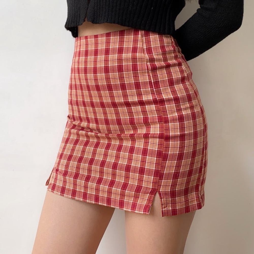 Brandy Melville Red and Cream Plaid Mini Skirt